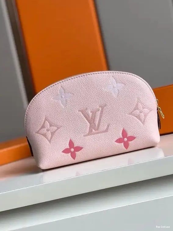 VUITTON LOUIS COSMETIC POUCH 0525